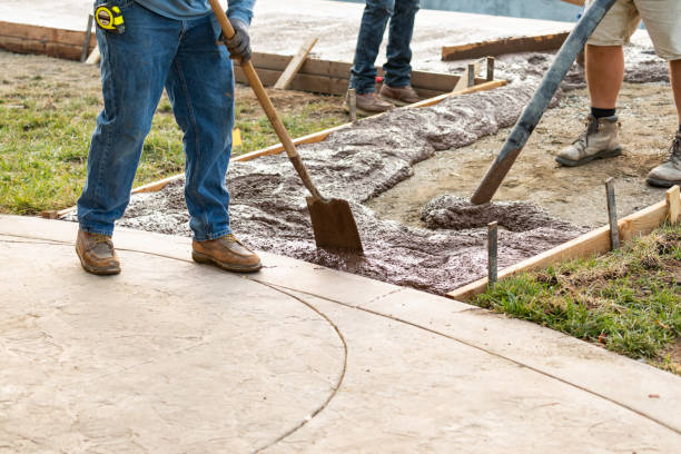 Best Concrete Pool Decks in Navasota, TX